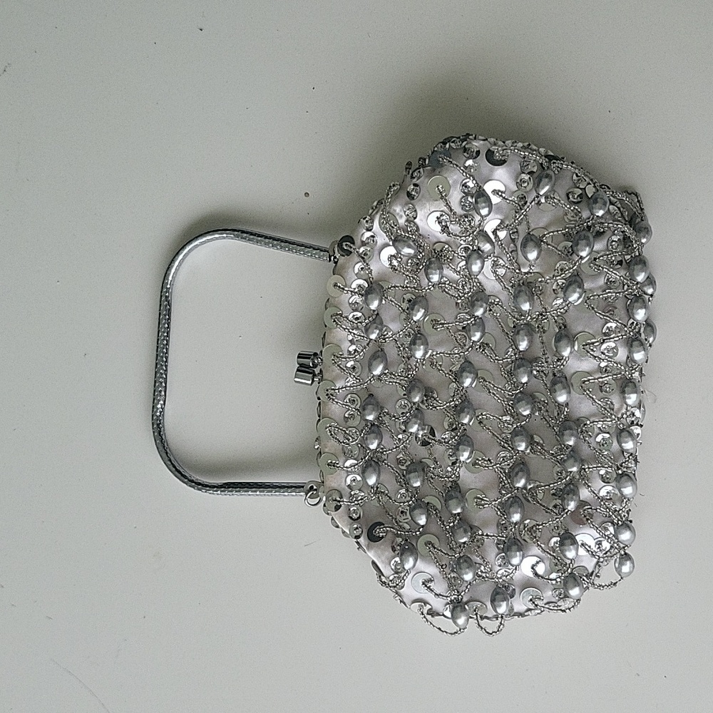 Vintage Silver Beaded Evening Handbag